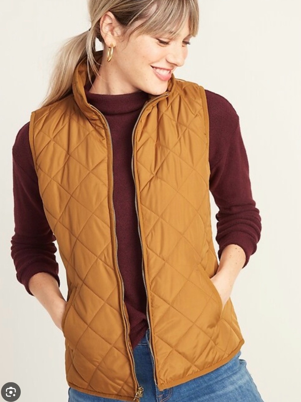 Women’s Old Navy Quilted Mustard/Gold Quilted Vest, Size Small/S